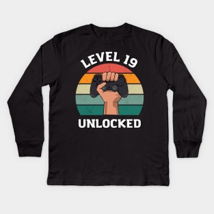 Level 19 Unlocked Birthday 19 T-shirt Kids Long Sleeve T-Shirt